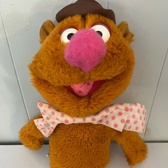 Vintage 1978 Fozzie Bear Muppet Fisher Price 861 Hand Puppet - Picture 2 of 6